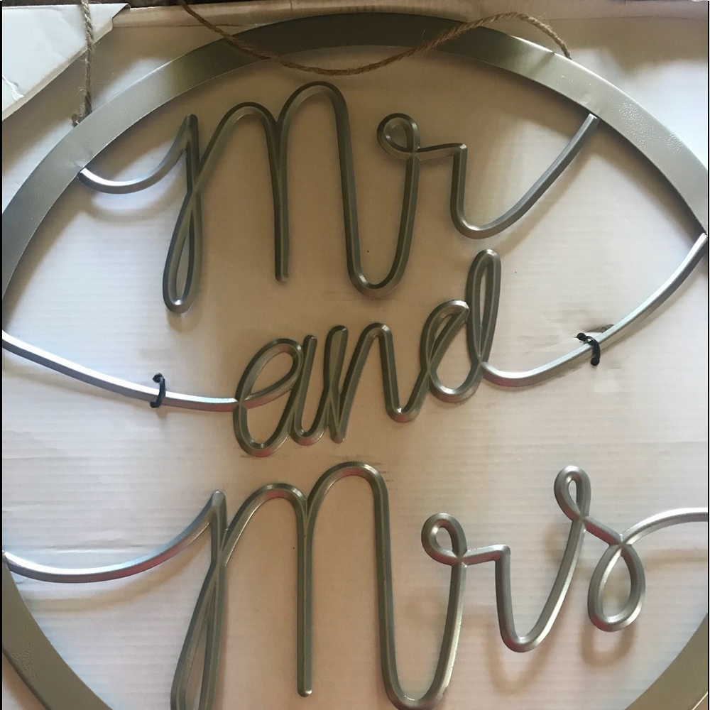 Mr and Mrs sign metal